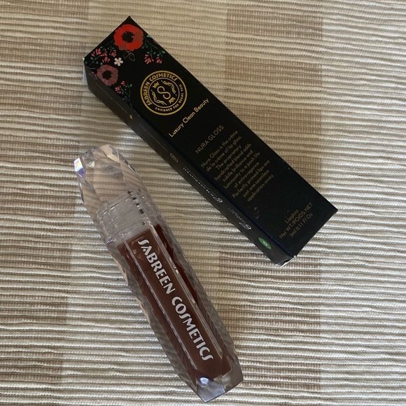 Sabreen Cosmetics Nura Gloss No. 2 - Chocolate - Picture 3 of 3